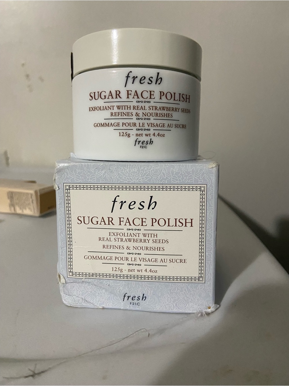 FRESH ~ SUGAR FACE POLISH EXFOLIANT WITH REAL STRAWBERRY SEED ~ 4.4 OZ BOXED